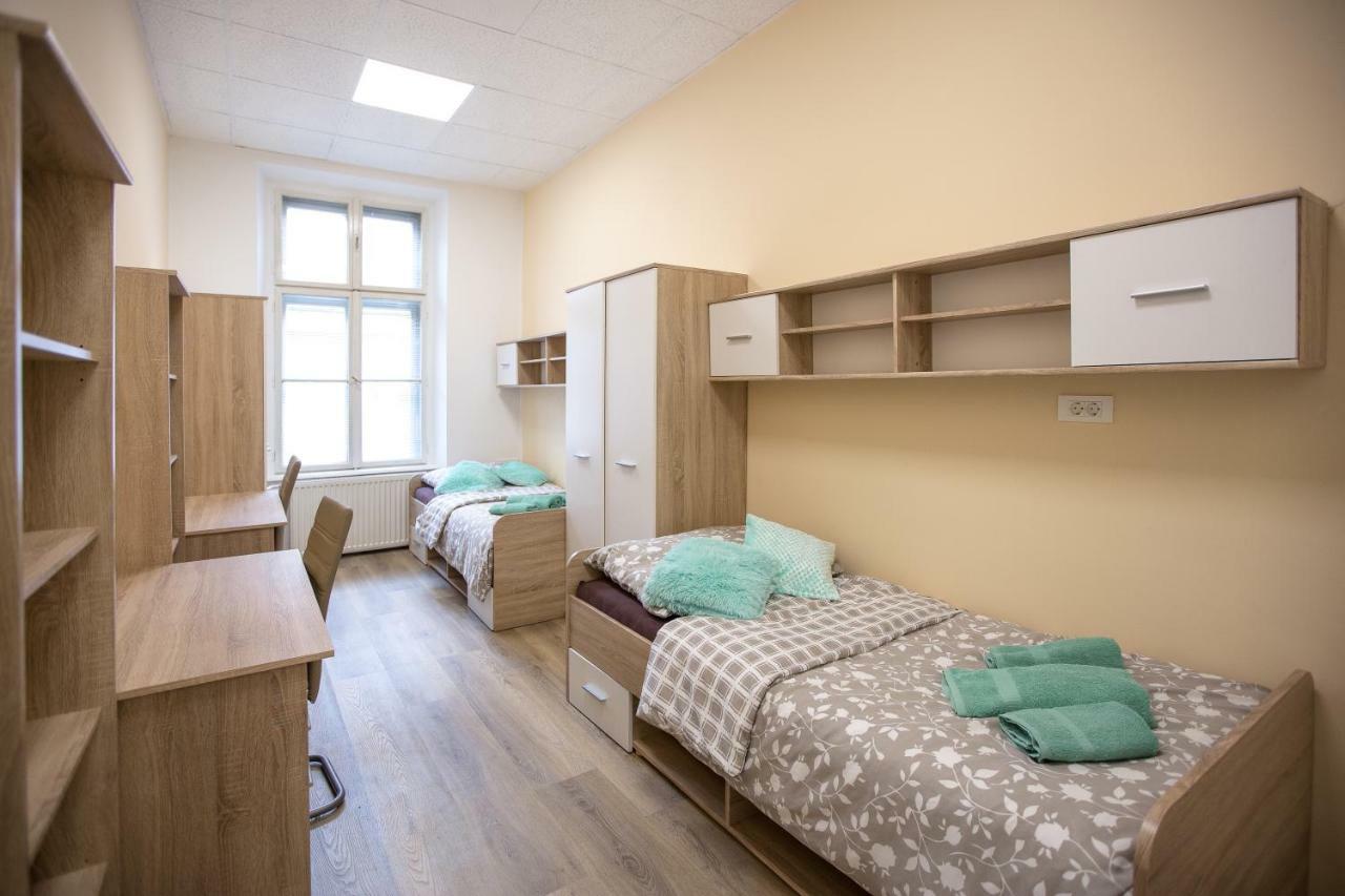 Minidorm Rooms In Heart Of City Center Maribor Luaran gambar